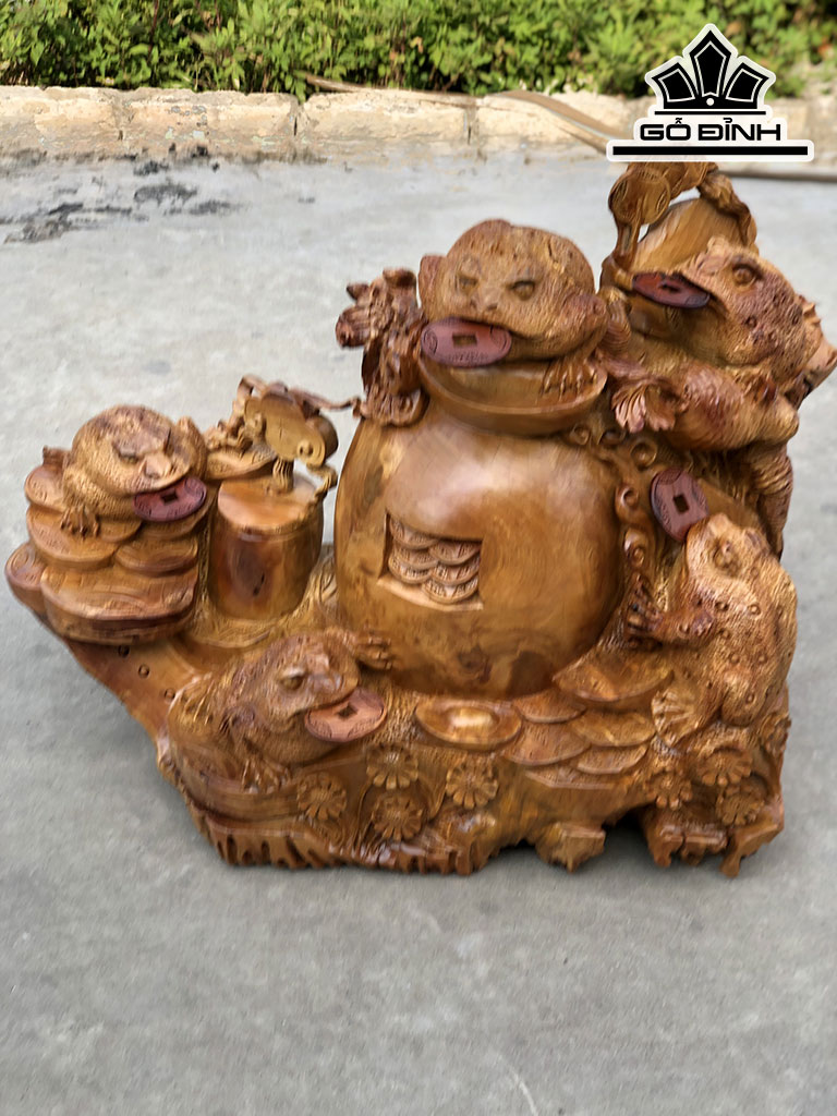 Tượng Ngũ Cóc Chấn Chum Tiền Gỗ Hương Cao 62 Ngang 82 Sâu 42 (cm)
