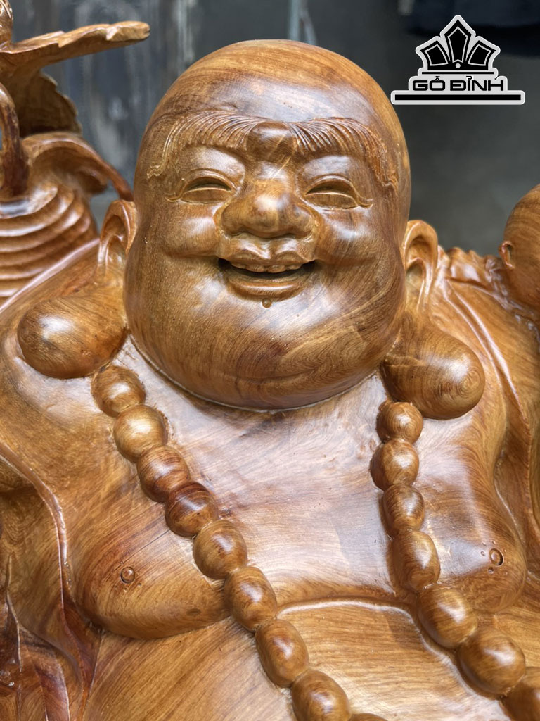 Tượng Phật Di Lặc Tam Phúc Ngồi Sâm Gỗ Hương Cao 50 Ngang 80 Sâu 35 (cm)