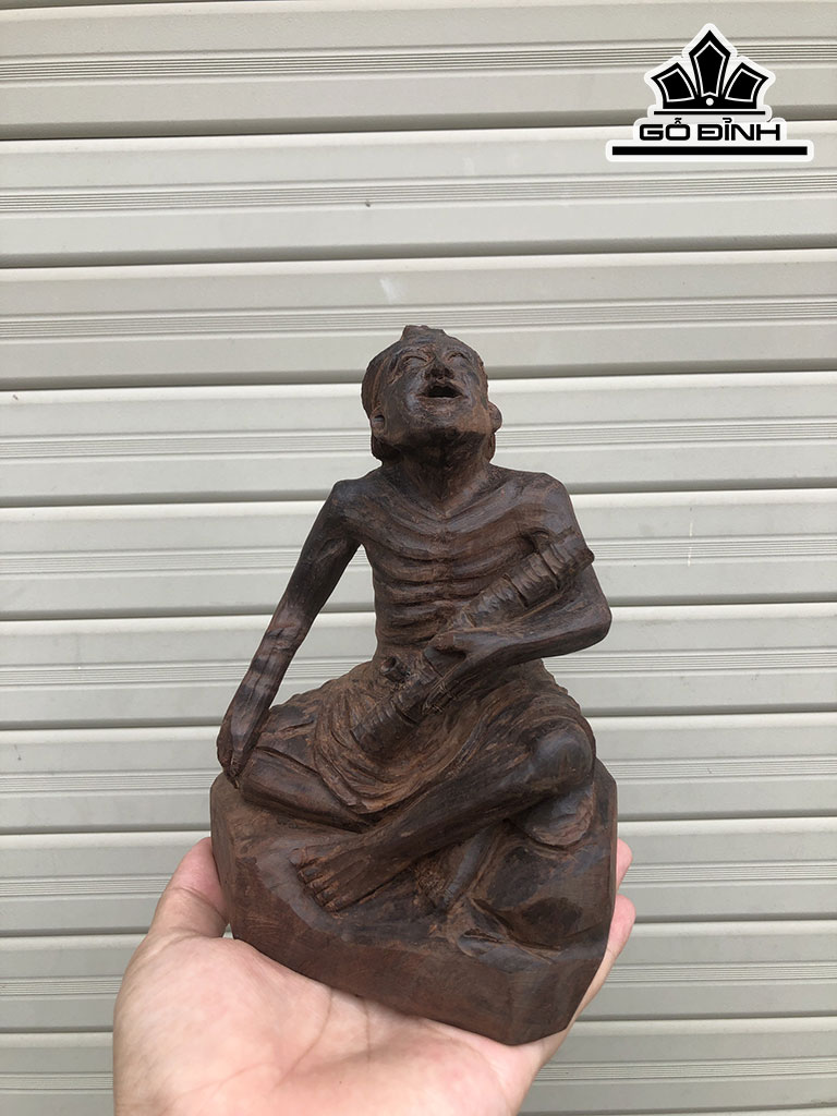 Tượng Lão Nông Bắn Thuốc Lào Gỗ Trắc Cao 19 Ngang 14 Sâu 9 (cm)