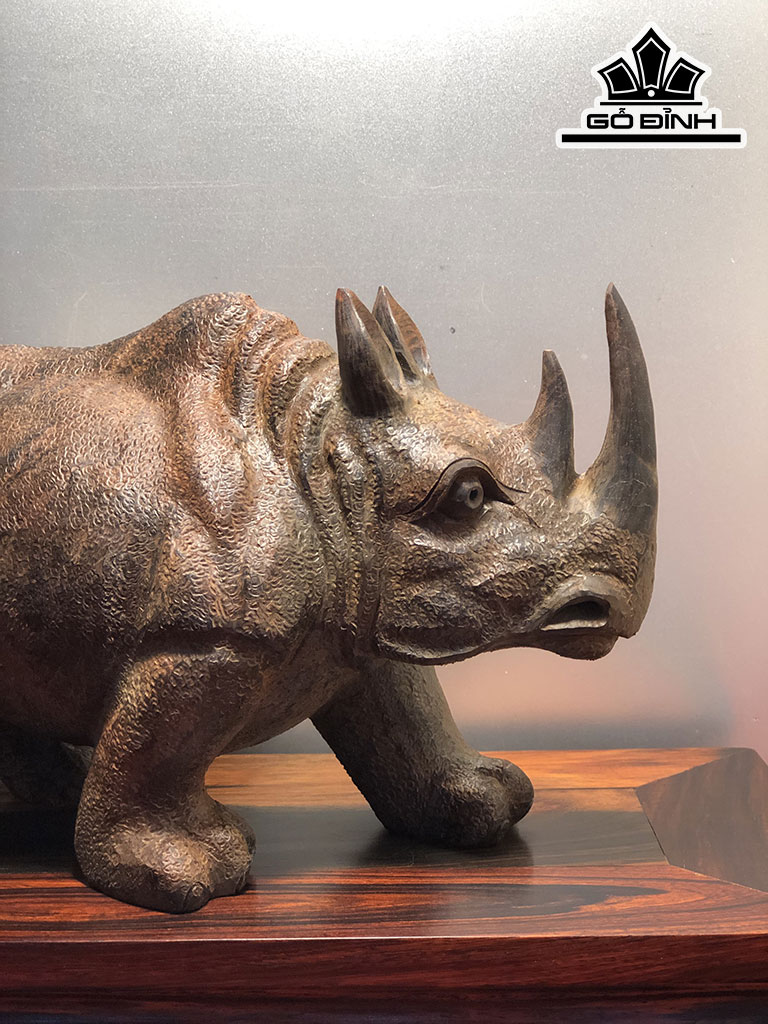 Tượng Tê Giác Gỗ Trắc Cao 14 Ngang 21 Sâu 10 (cm)