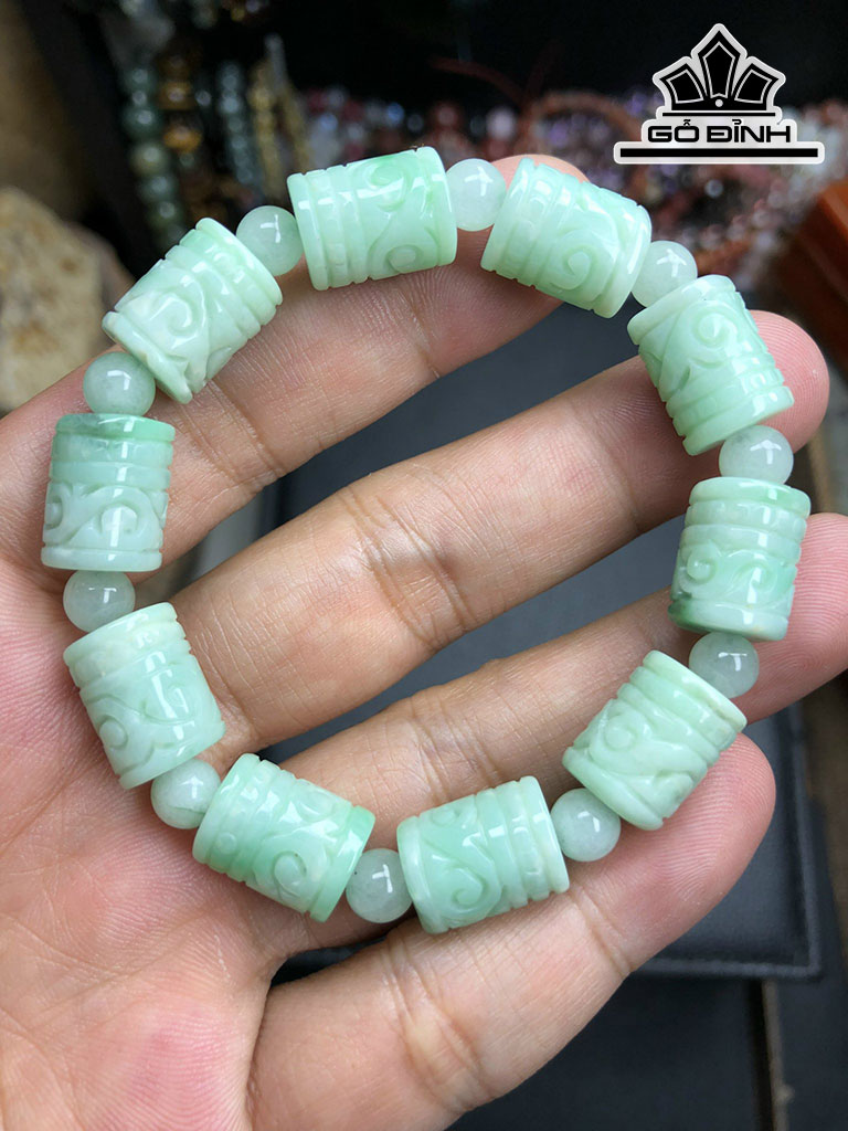 Vòng Tay Đá Cẩm Thạch Cao 49,6 Đường Kính Hạt 10.6 mm) 37g