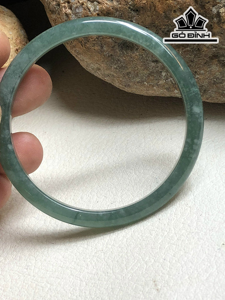 Vòng Tay Đá Cẩm Thạch Đường Kính 55.5 (mm) 18g