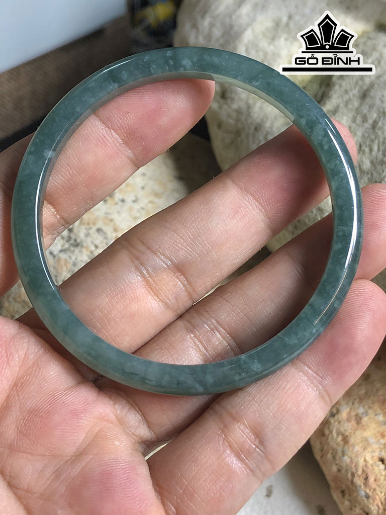 Vòng Tay Đá Cẩm Thạch Đường Kính 55.5 (mm) 18g