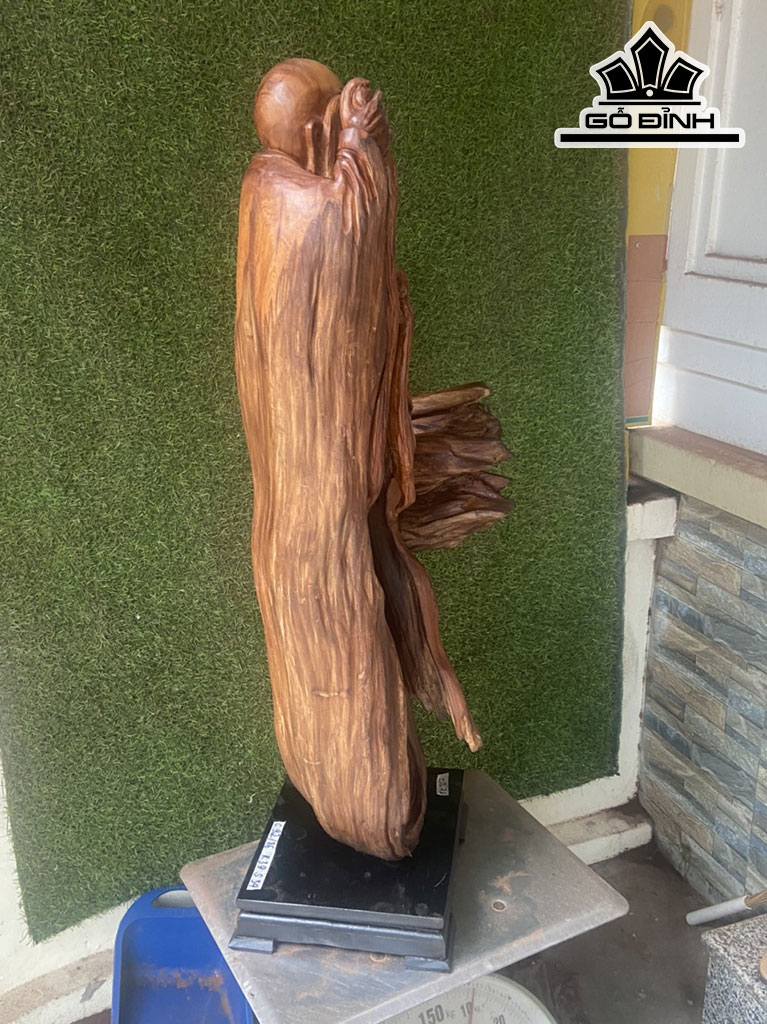 Tượng La Hán Trường Mi Gỗ Ngọc Am Cao 80 Ngang 46 (cm)