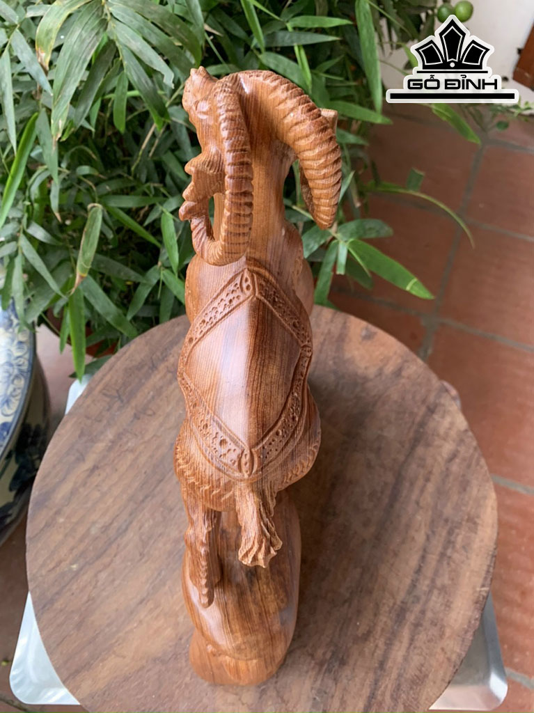 Tượng Dê Phong Thủy Gỗ Ngọc Am Cao 36 Ngang 28 Sâu 8 (cm)
