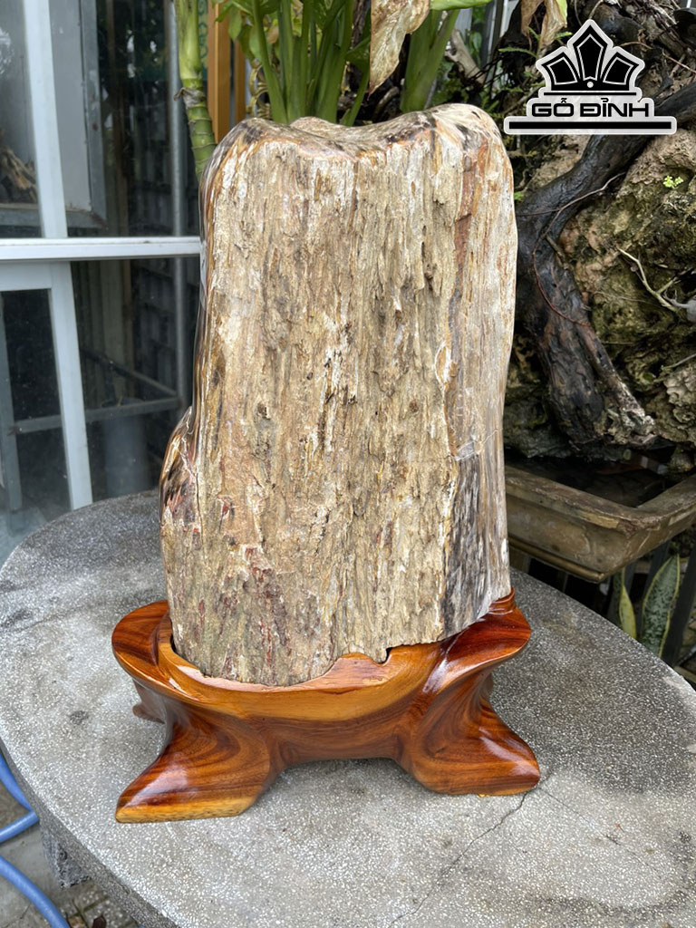 Tác Phẩm Đá Mã Não Cao 54 (cm) 29kg