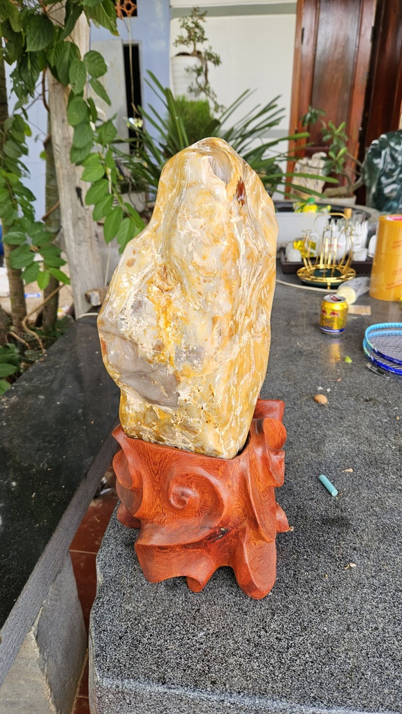 Tác Phẩm Đá Mã Não Cao 46(cm) Ngang 20(cm) 14.5kg