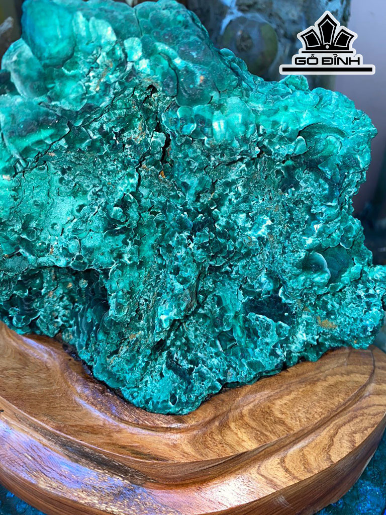 Tác Phẩm Đá  Malachite Cao 20 Ngang 22(cm)4.6kg