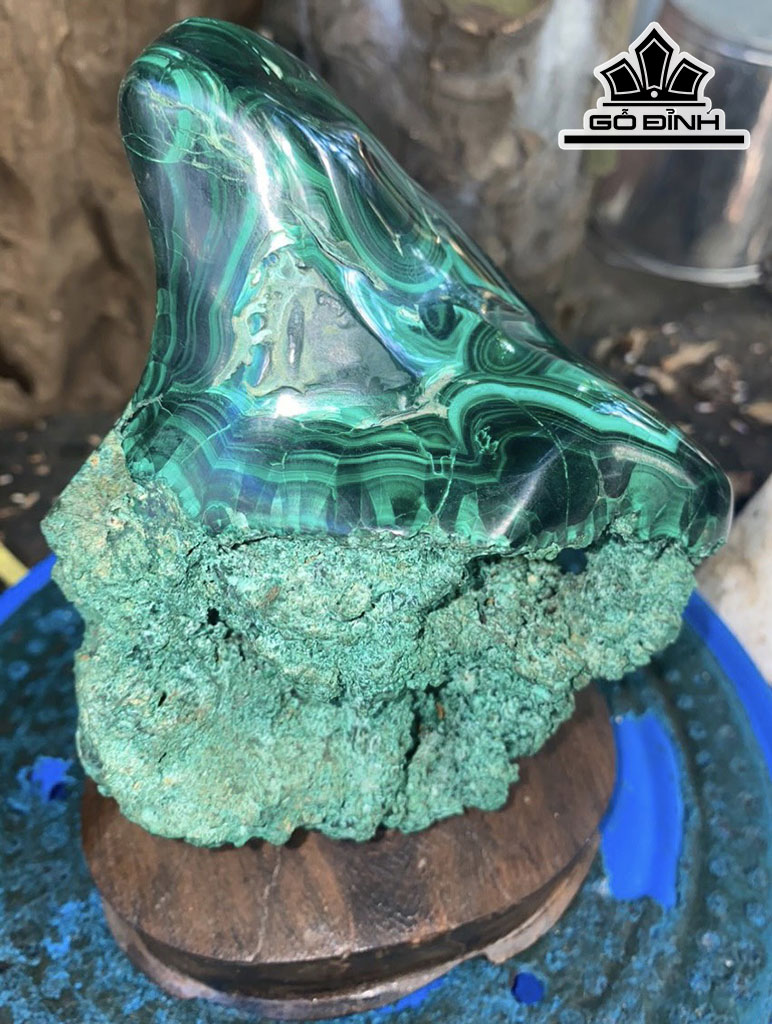 Tác Phẩm Đá Malachite Cao 21 Ngang 14(cm)2kg