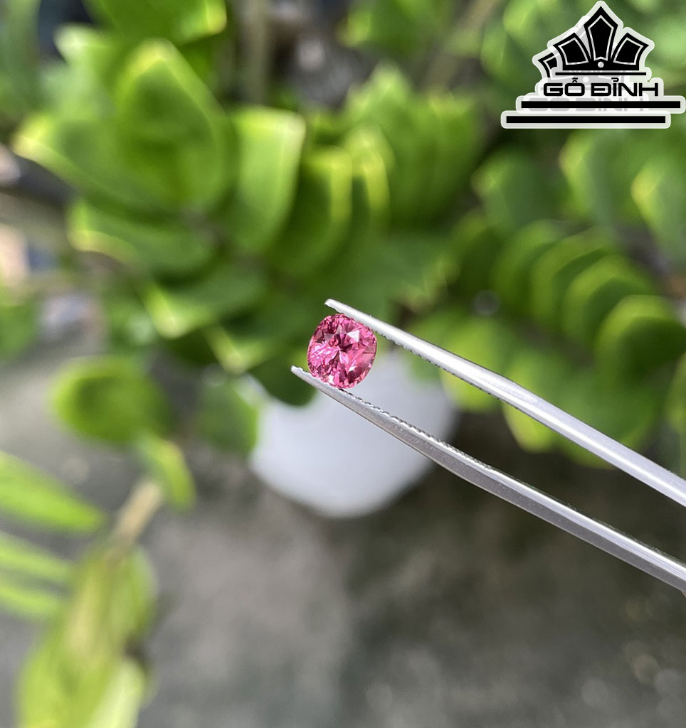 Viên Đá  Spinel  Hồng Đào 2,52cts