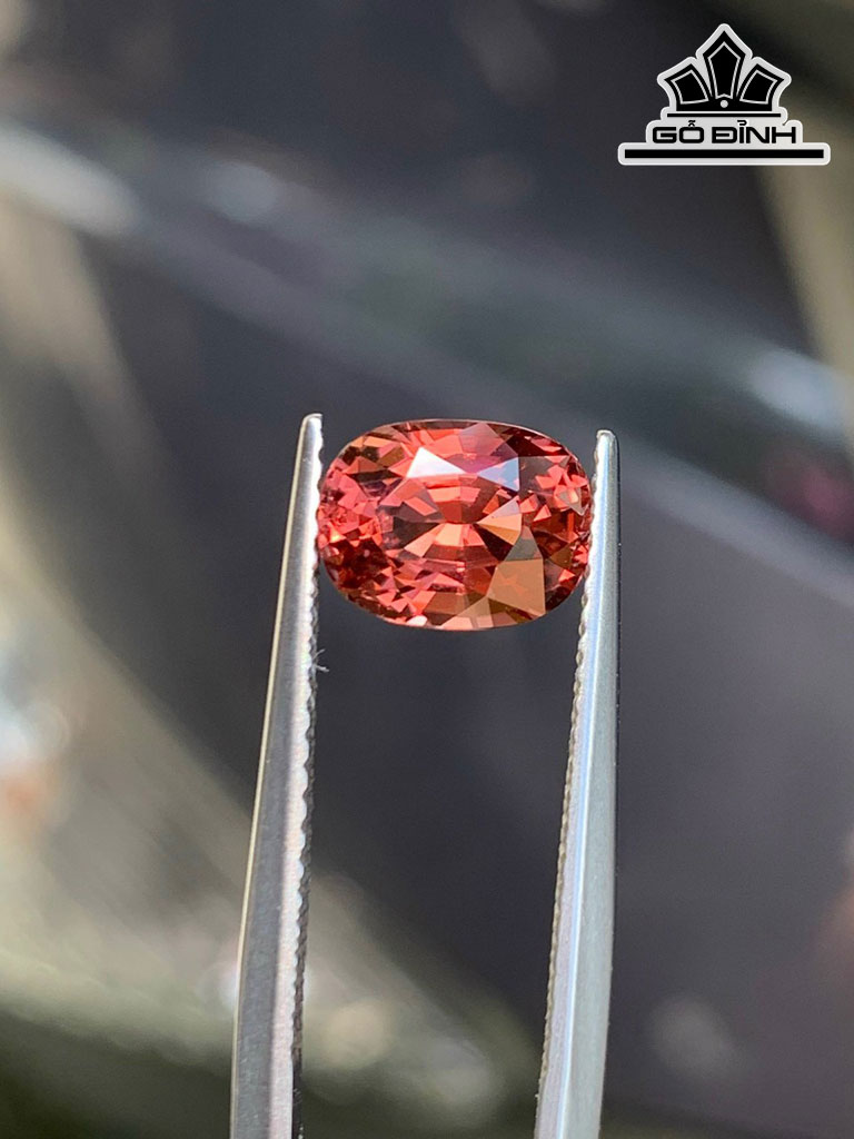 Viên Đá Spinel Cam 2cts