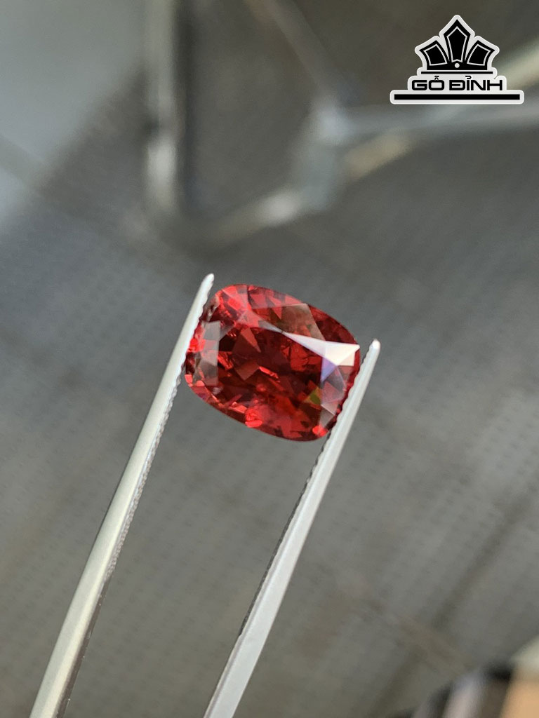 Viên Đá Spinel Đỏ 4cts