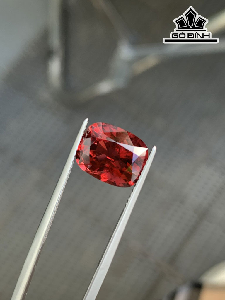 Viên Đá Spinel Đỏ 4cts