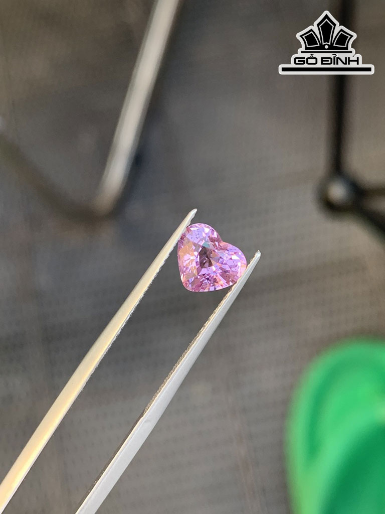 Viên Đá Spinel Tím Trái Tim 1,46cts