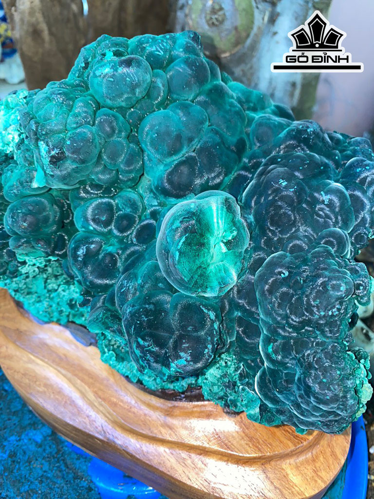 Tác Phẩm Đá  Malachite Cao 20 Ngang 22(cm)4.6kg