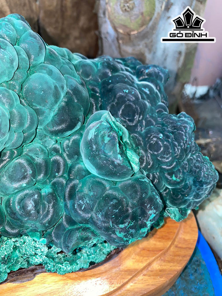 Tác Phẩm Đá  Malachite Cao 20 Ngang 22(cm)4.6kg