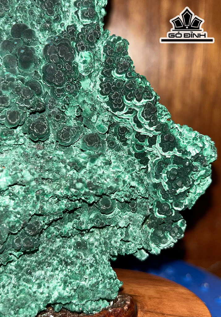 Tác Phẩm Đá Malachite Cao 16 Ngang 15 (cm) 1,04kg