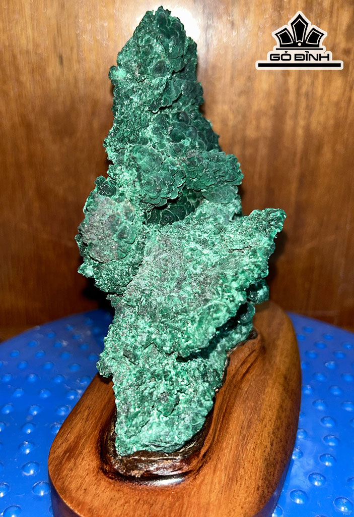 Tác Phẩm Đá Malachite Cao 16 Ngang 15 (cm) 1,04kg