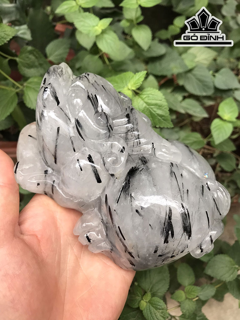 Tinh Thể Đá Thạch Anh Tóc Đen Cao 6.9 Ngang 9.5 Dài 13.2(cm) 1,25kg