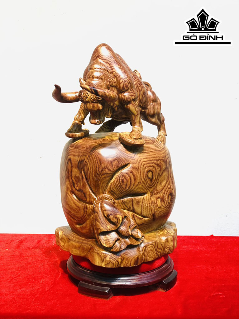 Tượng Bò Tót Gỗ Cẩm Cao 39 Ngang 35 Sâu 17 (cm)