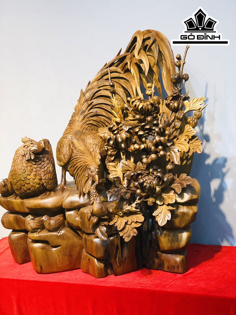 Tượng Gia Đình Gà Gỗ Bách Xanh Cao 72 Ngang 70 Sâu 28 (cm)