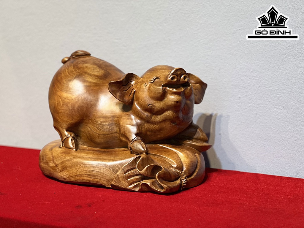 Tượng Heo Gỗ Hương Cao 22 Ngang 31 Sâu 21 (cm)