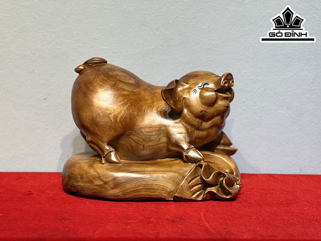 Tượng Heo Gỗ Hương Cao 22 Ngang 31 Sâu 21 (cm)