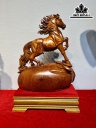 Tượng Ngựa Phong Thủy (Nhất Mã Phi Thiên) Gỗ Hương Cao 45 Ngang 32 Sâu 17 (cm)