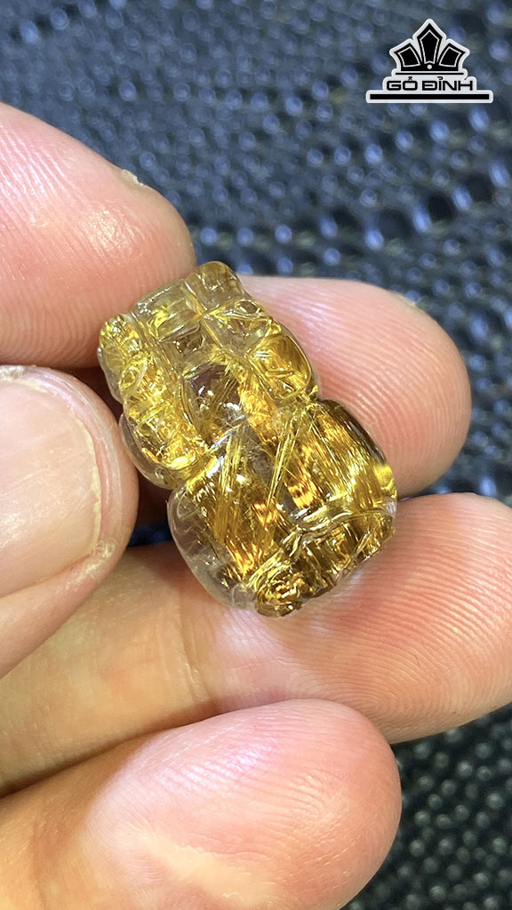 Mặt Dây Chuyền Tỳ Hưu Đá Thạch Anh Tóc Vàng Cao 21 Ngang 13,8 Sâu 11,3(mm) 5,8gr