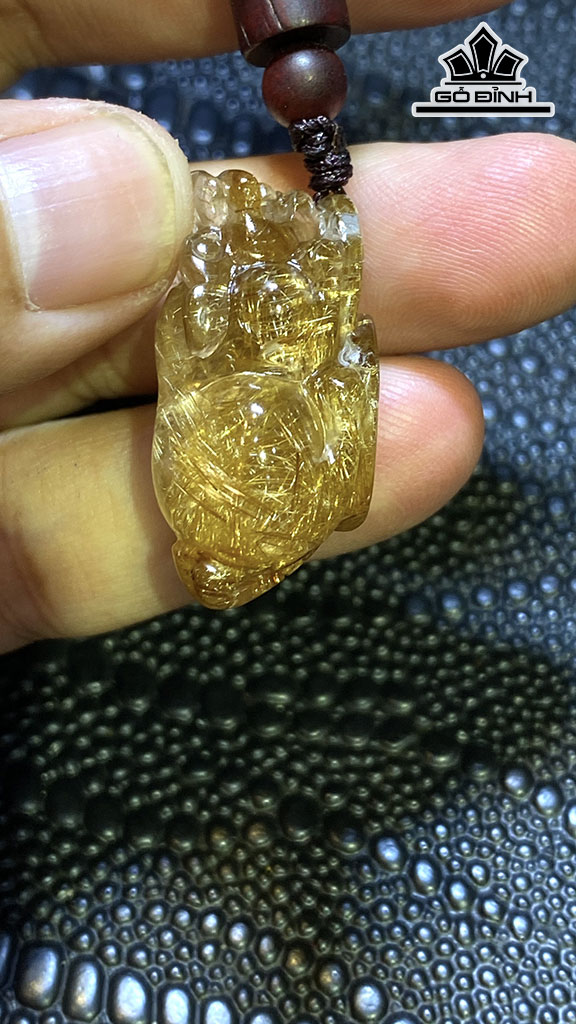 Mặt Dây Chuyền Tỳ Hưu Đá Thạch Anh Tóc Vàng Cao 31 Ngang 20 Sâu 16 (mm) 16gr