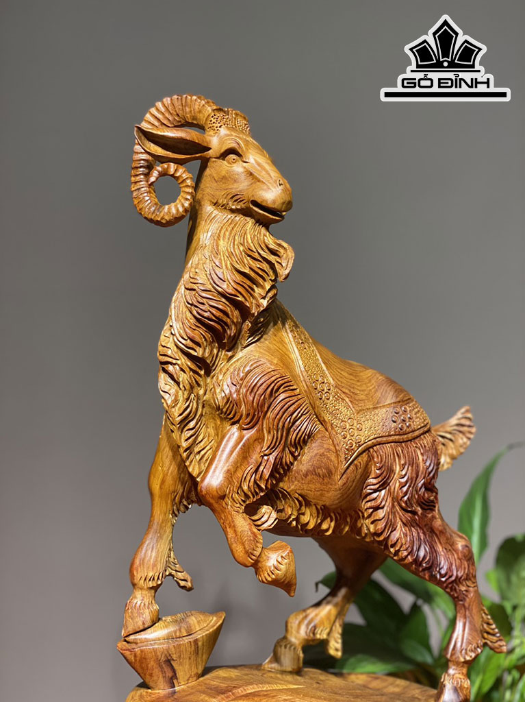 Tượng Dê Phong Thủy Gỗ Hương Cao 63 Ngang 25 Sâu 15 (cm)