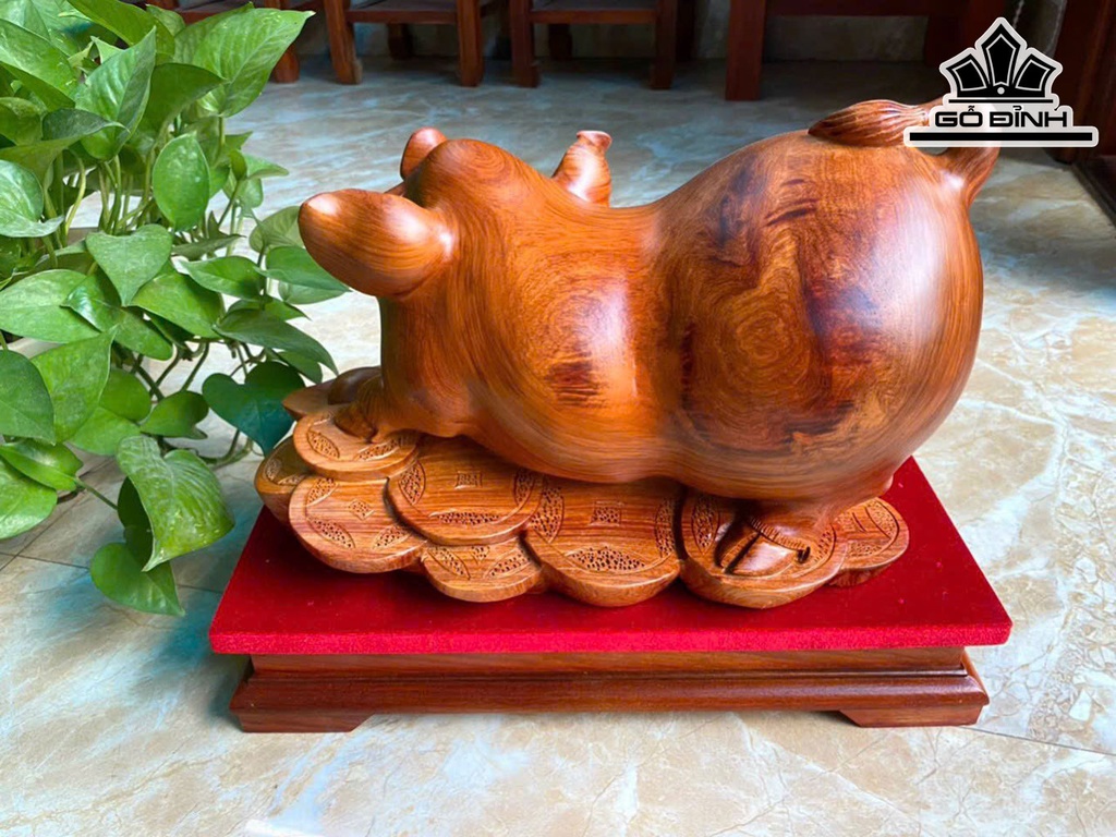 Tượng Heo Gỗ Hương Cao 27 Ngang 34 Sâu 20 (cm)