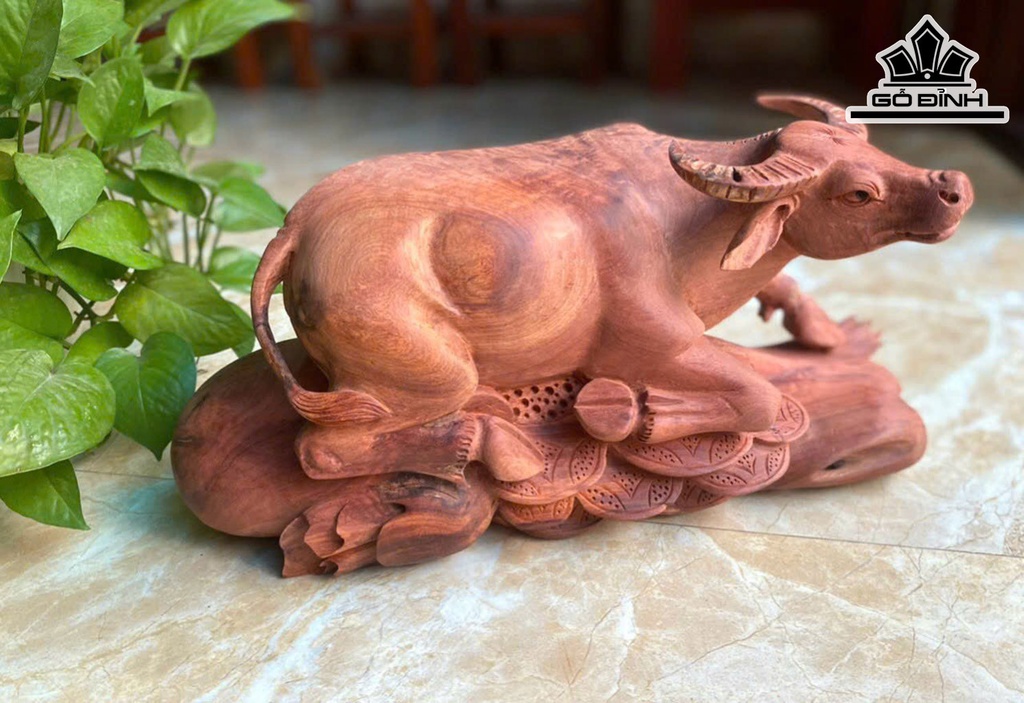 Tượng Trâu Gỗ Hương Cao 26 Ngang 42 Sâu 16 (cm)
