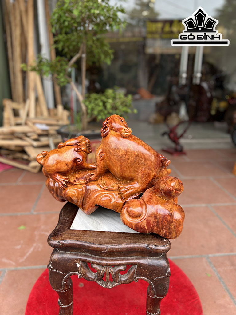 Tượng Nghê Gỗ Hương Cao 34 Ngang 51 Sâu 37 (cm)