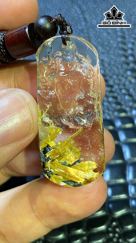 Mặt Dây Chuyền Quan Công Đá Thạch Anh Tóc Vàng Cao 41 Ngang 18 Sâu 7,8 (mm) 11gr