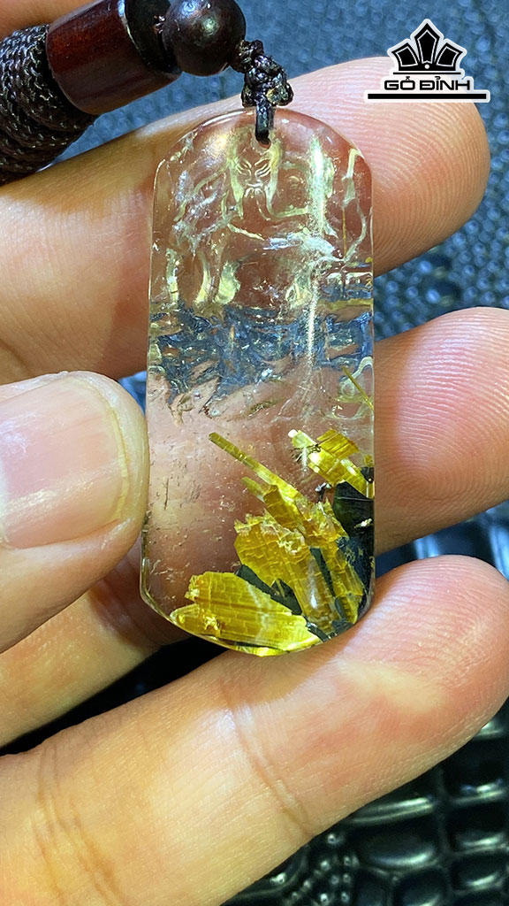 Mặt Dây Chuyền Quan Công Đá Thạch Anh Tóc Vàng Cao 41 Ngang 18 Sâu 7,8 (mm) 11gr