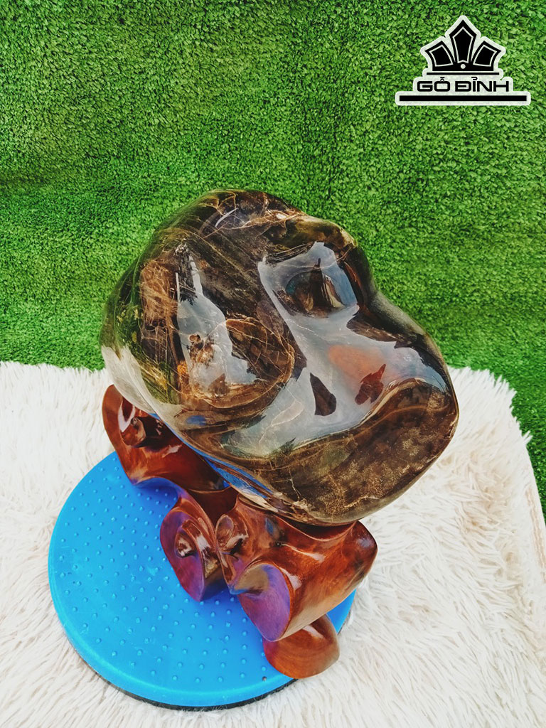 Tác Phẩm Gỗ Hóa Thạch Cao 30 Ngang 26 (cm) 10kg