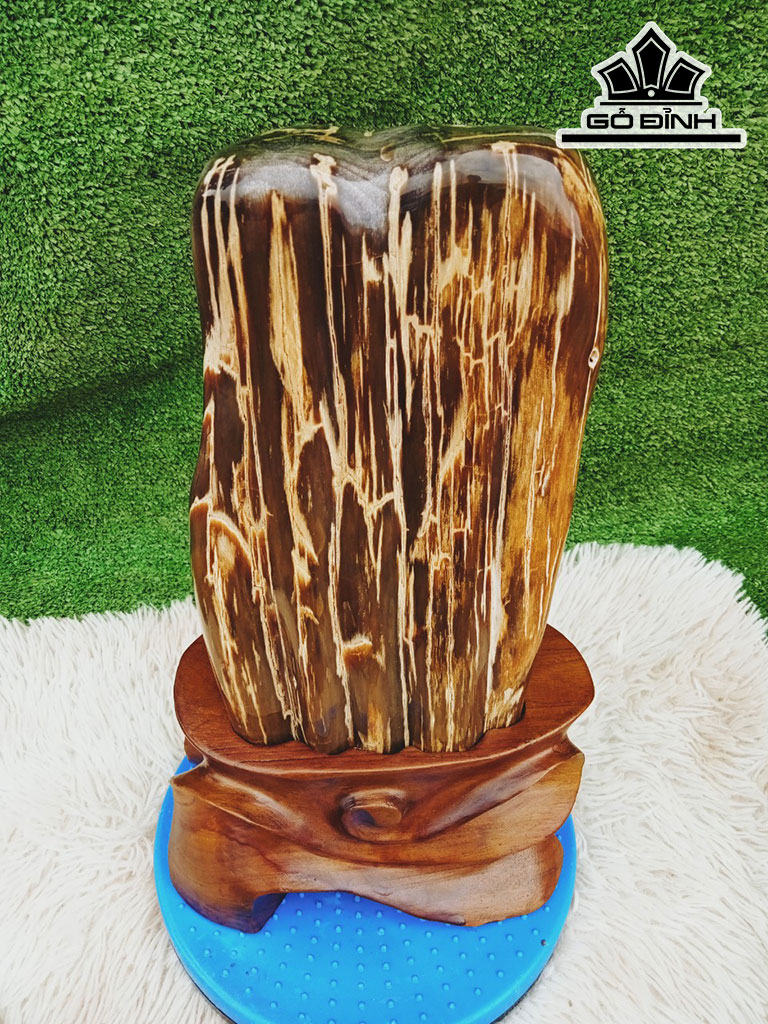 Tác Phẩm Gỗ Hóa Thạch Cao 37 Ngang 15 (cm) 8,2kg