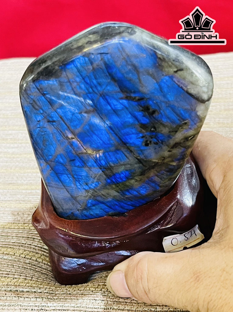 Tác Phẩm Đá Xà Cừ (Labradorite) Cao 14 (cm) 0,8kg