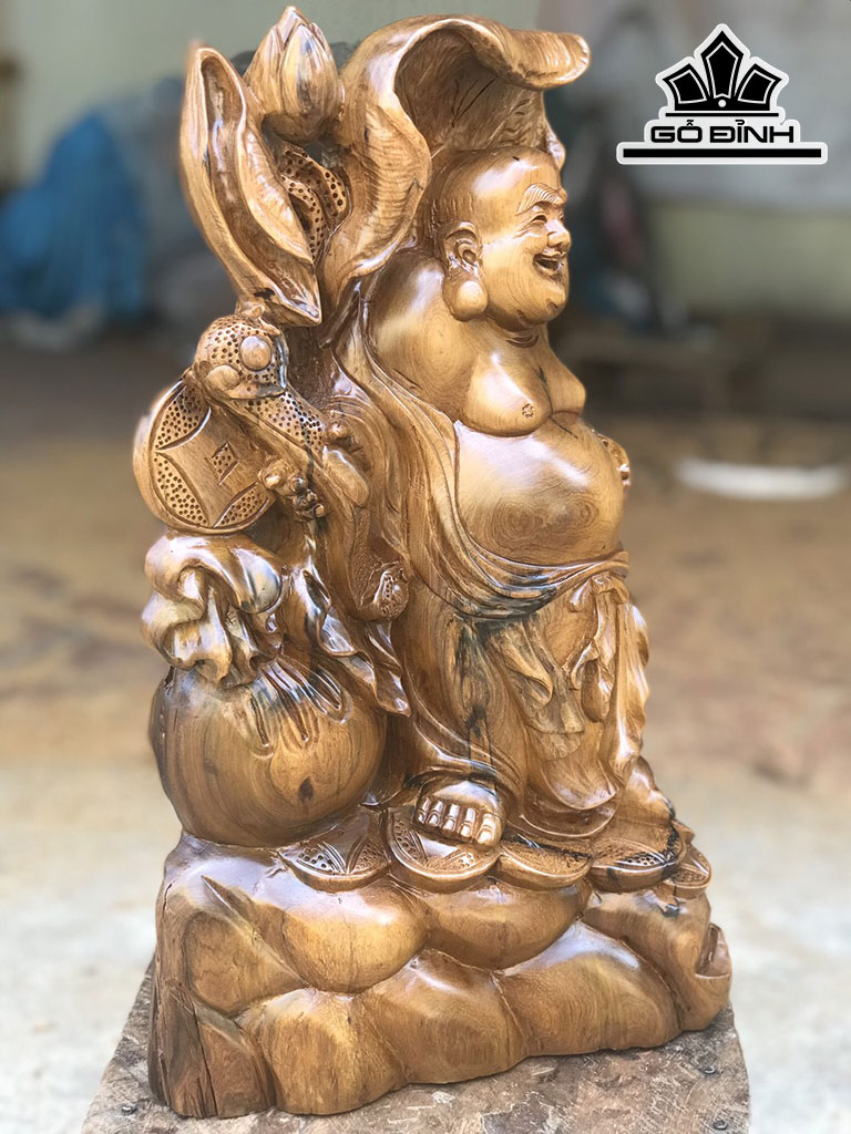 Tượng Phật Di Lặc Gỗ Bách Xanh Cao 42 Ngang 23 Sâu 19 (cm)