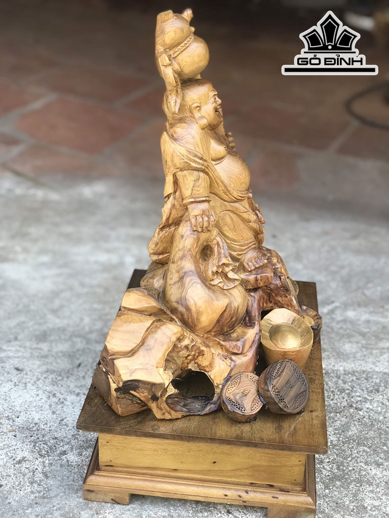 Tượng Phật Di Lặc Vác Hồ Lô Gỗ Bách Xanh Cao 50 Ngang 35 Sâu 22 (cm)