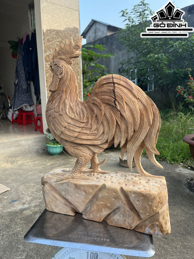 Tượng Gà Trống Gỗ Ngọc Am Cao 51 Ngang 38 Sâu 14 (cm)