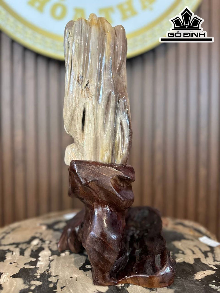 Tác Phẩm Gỗ Hóa Thạch Cao 39 Ngang 20 (cm) 5,5kg