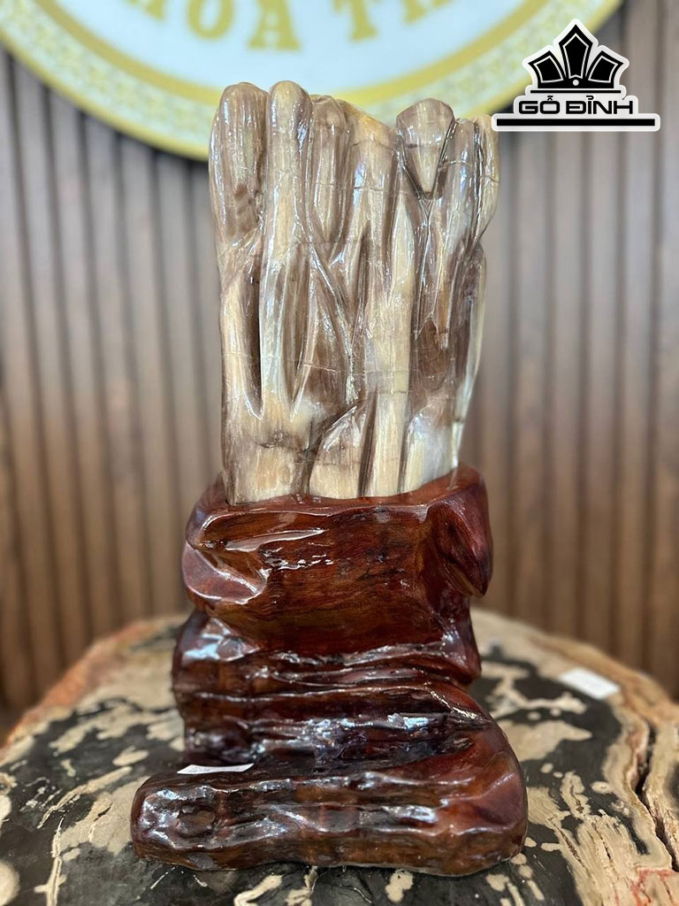 Tác Phẩm Gỗ Hóa Thạch Cao 39 Ngang 20 (cm) 5,5kg