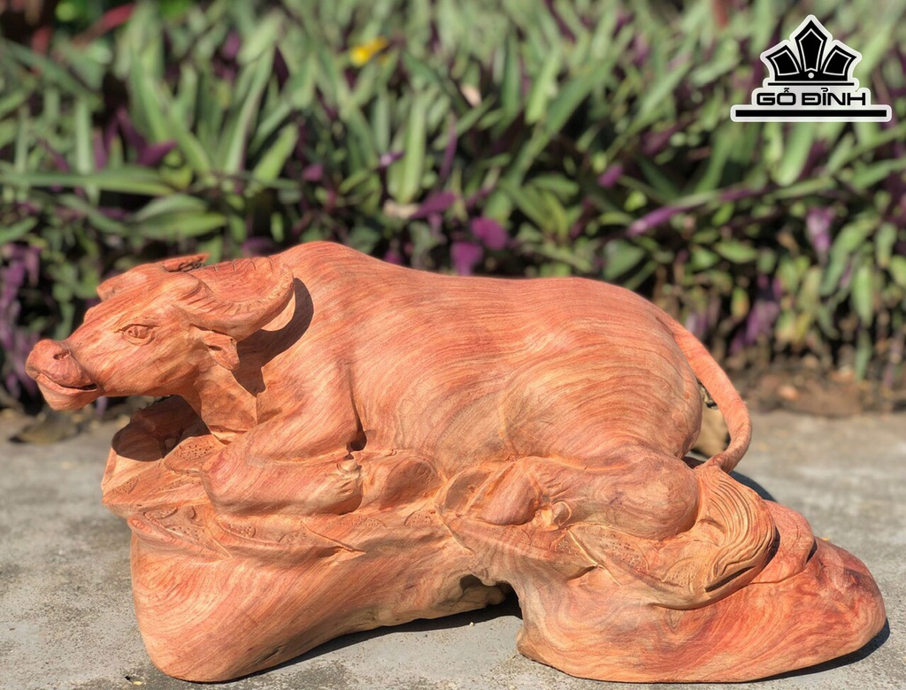 Tượng Trâu Gỗ Hương Cao 17 Ngang 43 Sâu 26 (cm)