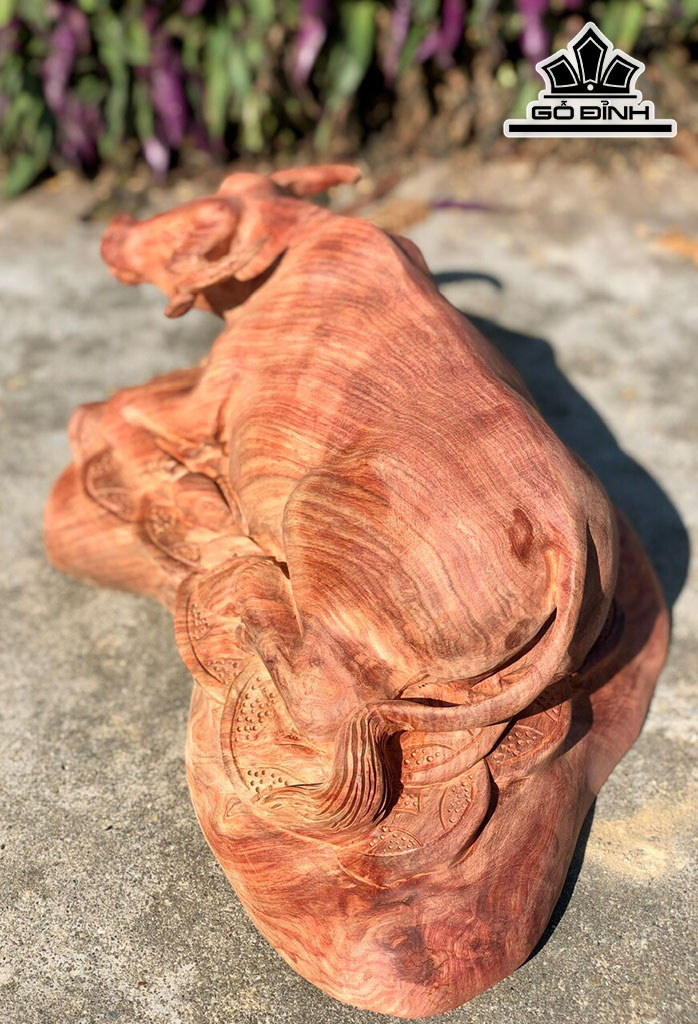 Tượng Trâu Gỗ Hương Cao 17 Ngang 43 Sâu 26 (cm)