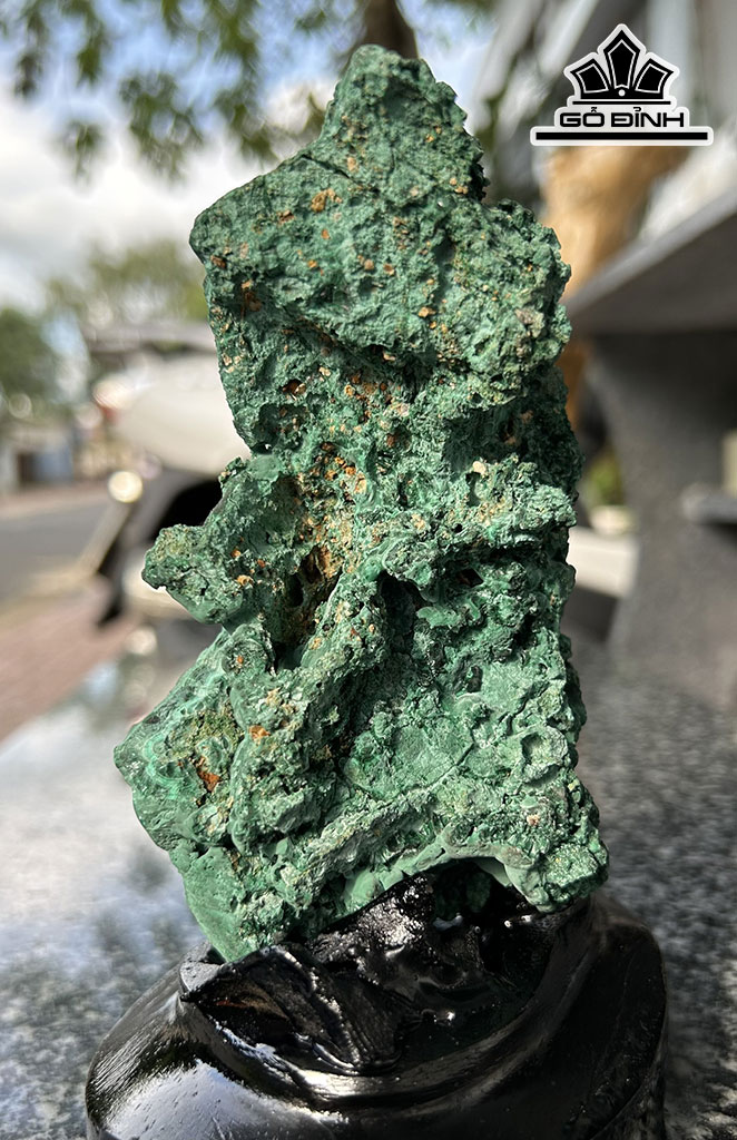 Tác Phẩm đá Malachite Cao 17 Ngang 12 (cm)759gr