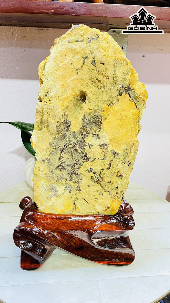 Tác Phẩm Gỗ Hóa Thạch Cao 32 Ngang 16 (cm) 3,5kg