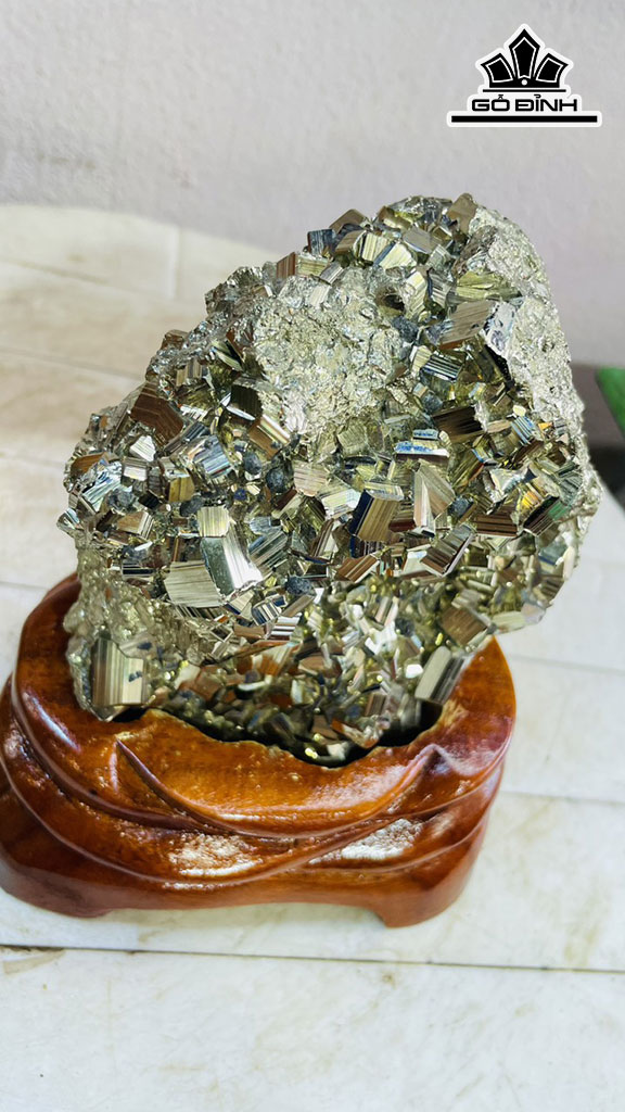 Tinh Thể Đá Pyrite Cao 17 Ngang 13 (cm) 2,8kg