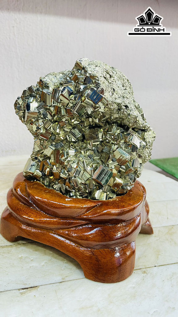 Tinh Thể Đá Pyrite Cao 17 Ngang 13 (cm) 2,8kg